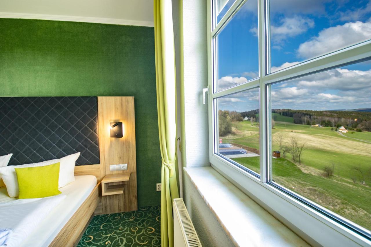 Hotel Panorama Wettiner Hoehe 4*